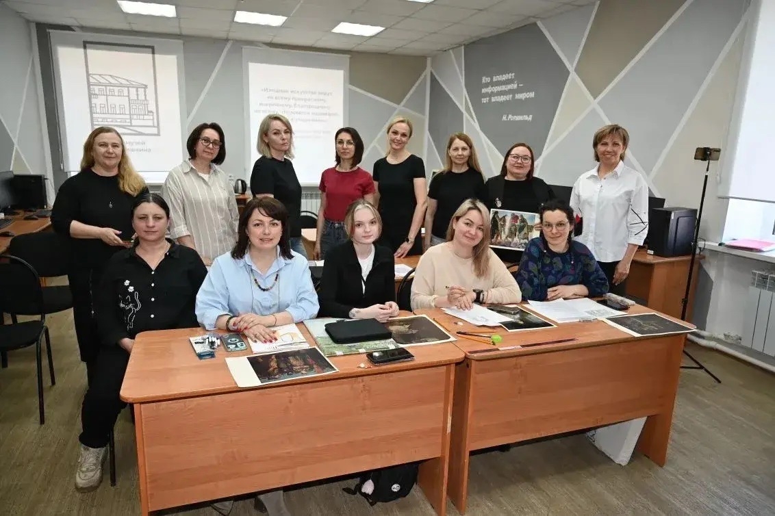 Встреча продолжается в разговоре